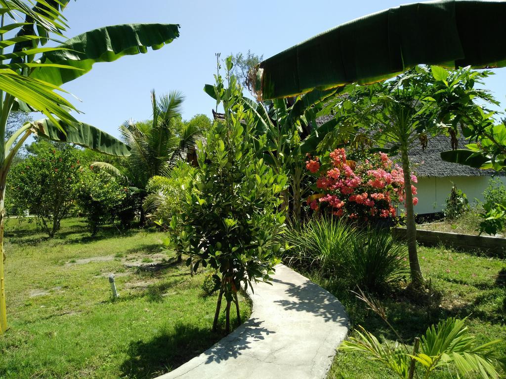 Rose Bungalow Hotel Pemenang Exterior foto